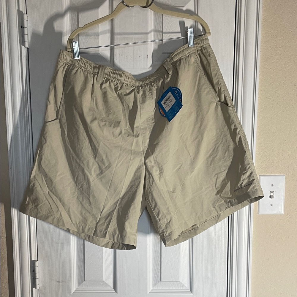 Columbia backcast III Water Short, khaki, 8 inch inseam, size xxl